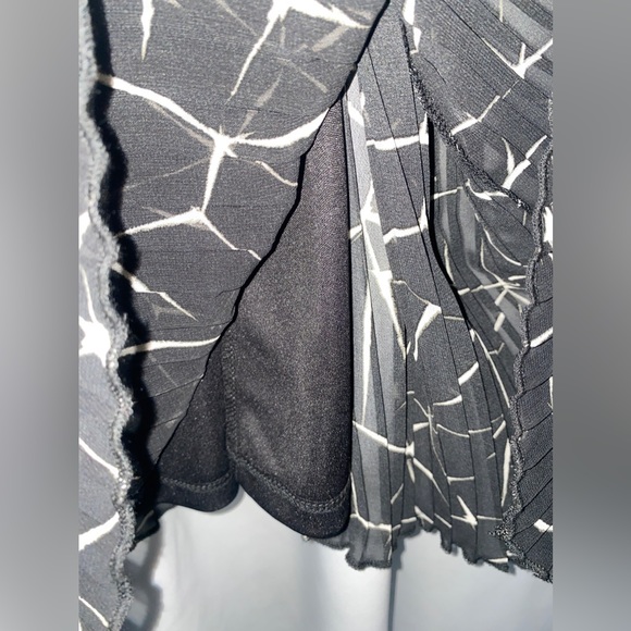 Apt 9 Pleated A-line Dress NWT black/white size 14 - Picture 5 of 7